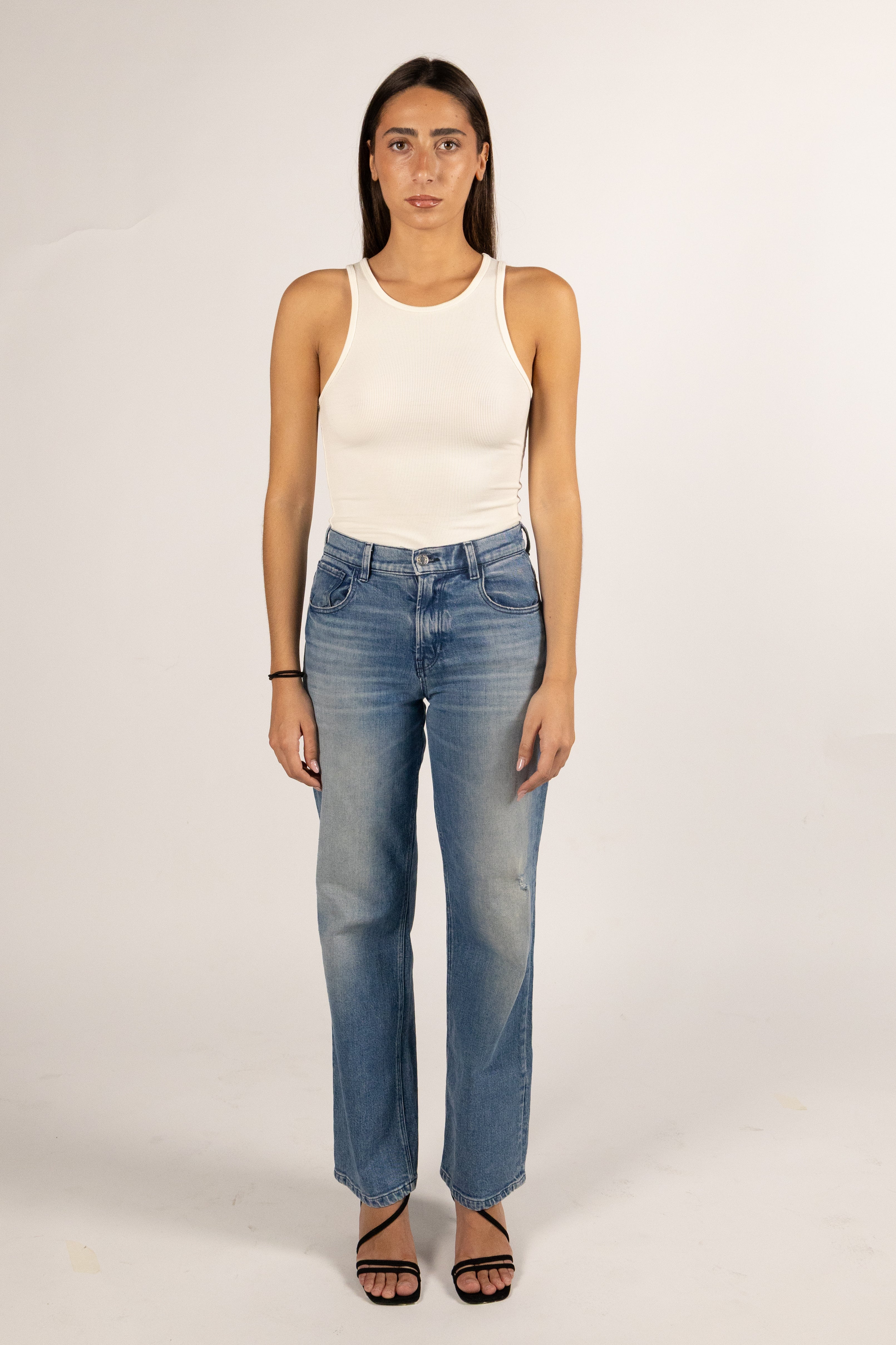 THE HIGH NECK TANK