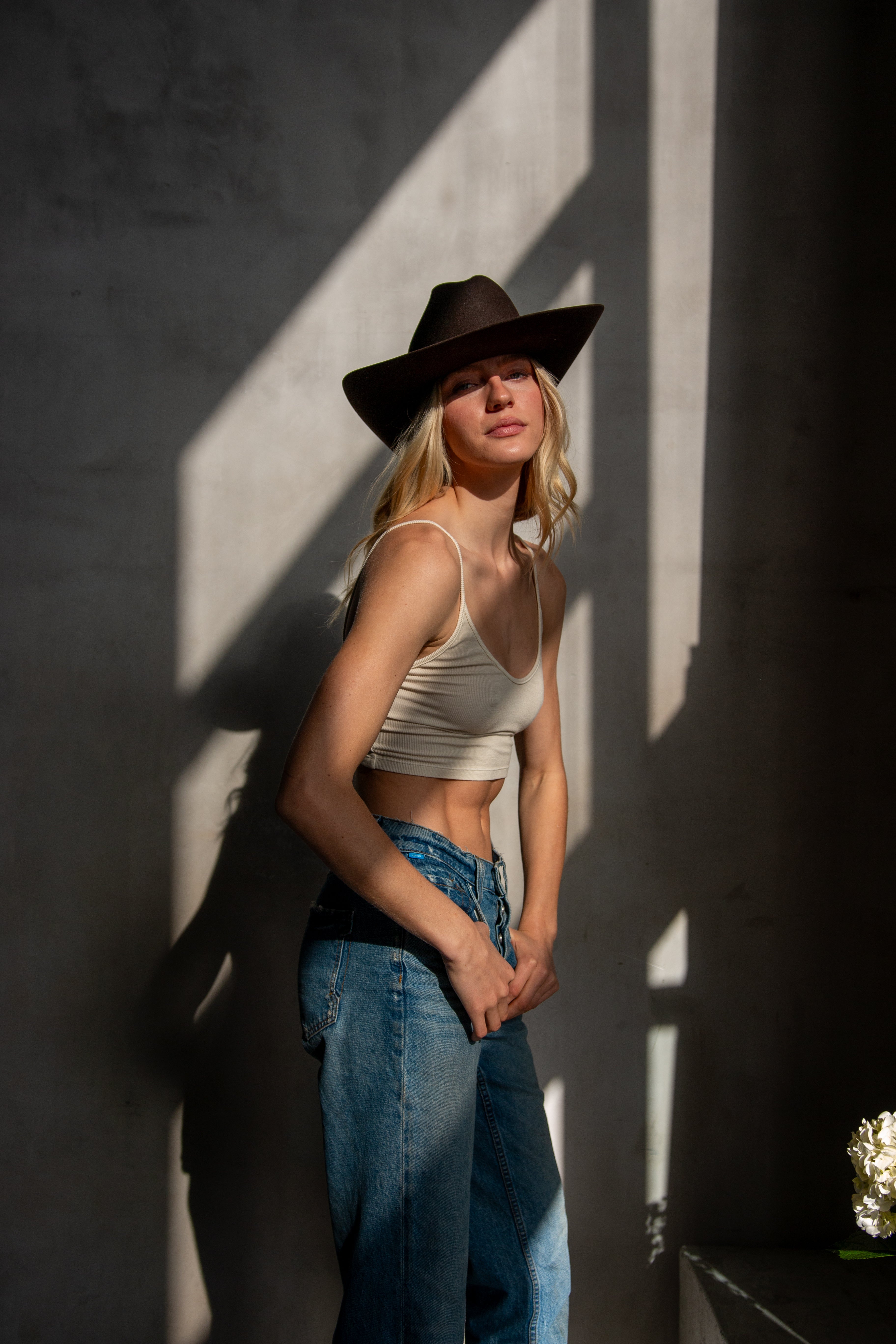 THE PLUNGE TANK IN CREAM