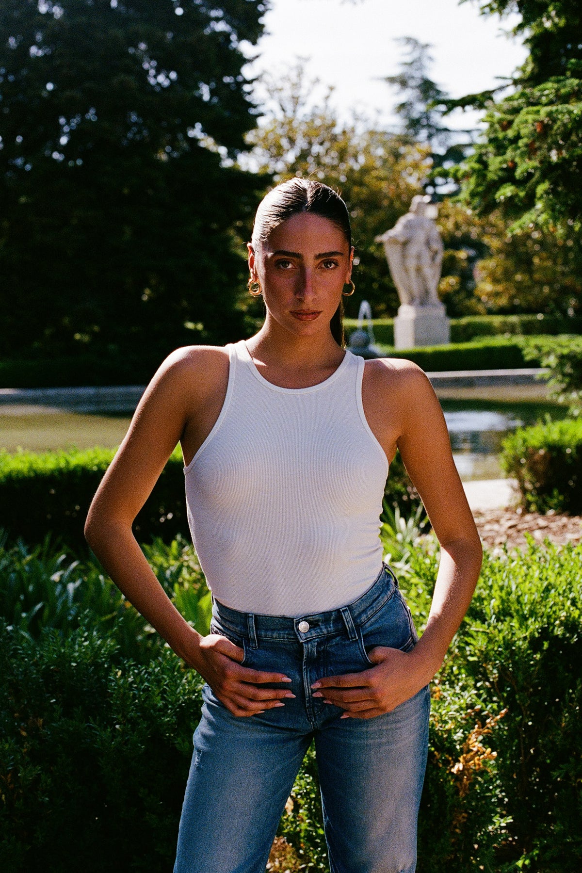 THE HIGH NECK TANK