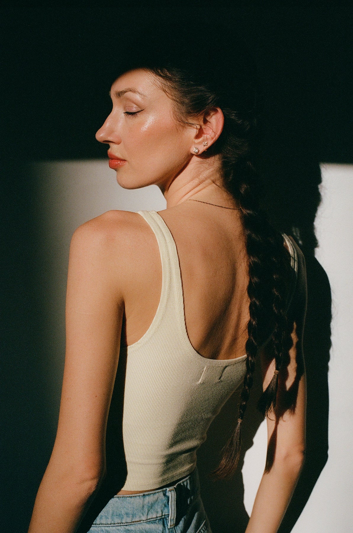 THE SCOOP NECK IN BUTTER