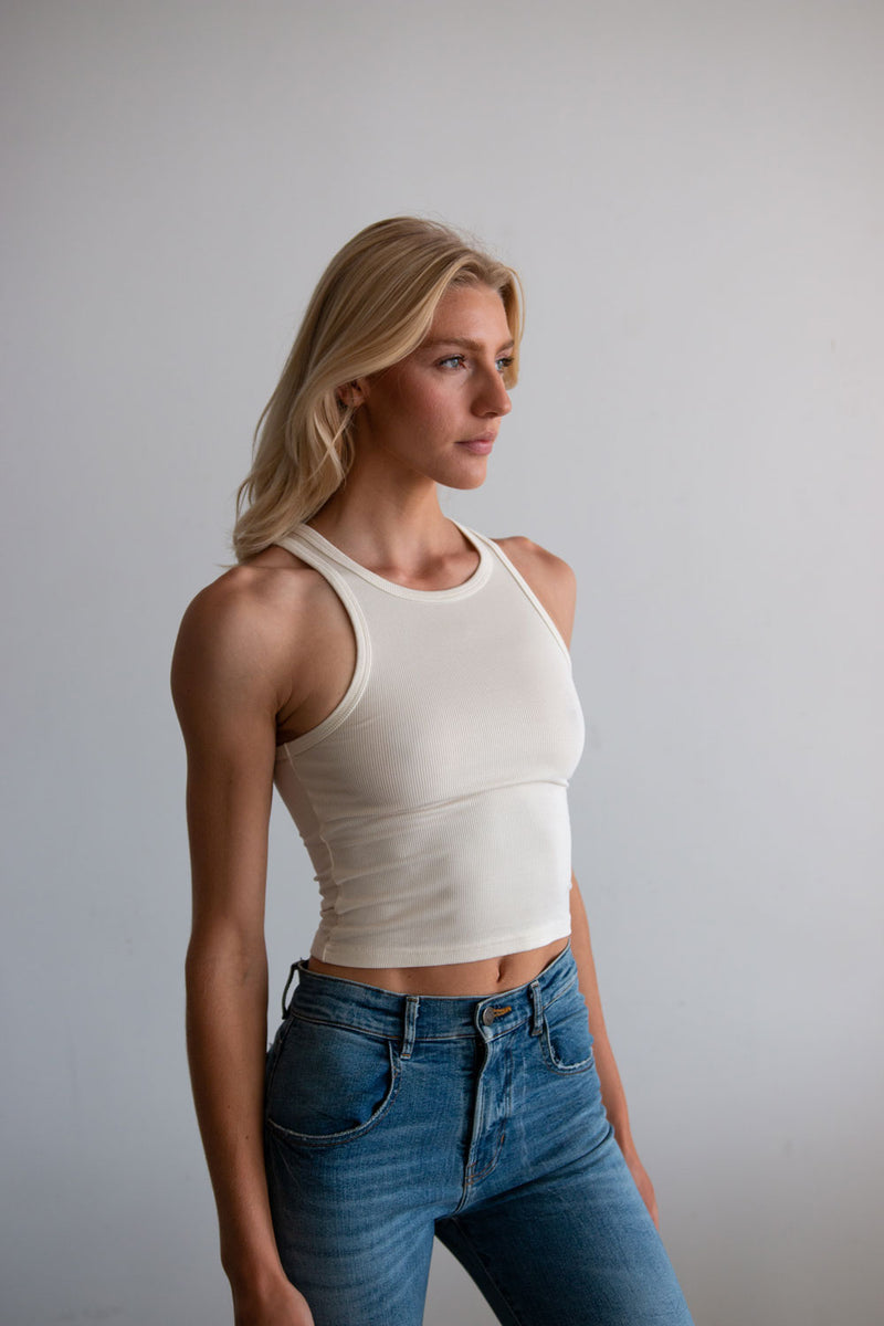 THE HIGH NECK TANK IN MARSHMALLOW